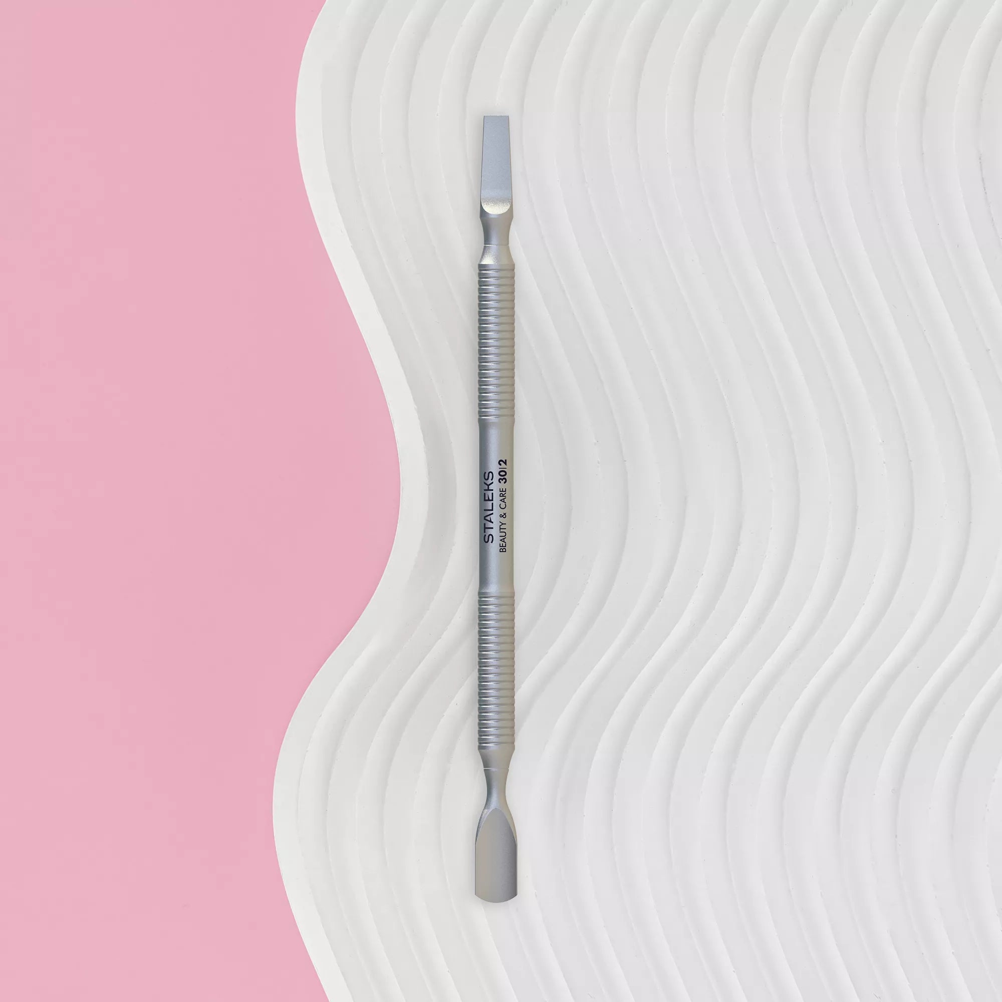 דוחף עור למניקור BEAUTY & CARE 30 TYPE 2 (דוחף צר מעוגל ולהב ישר)