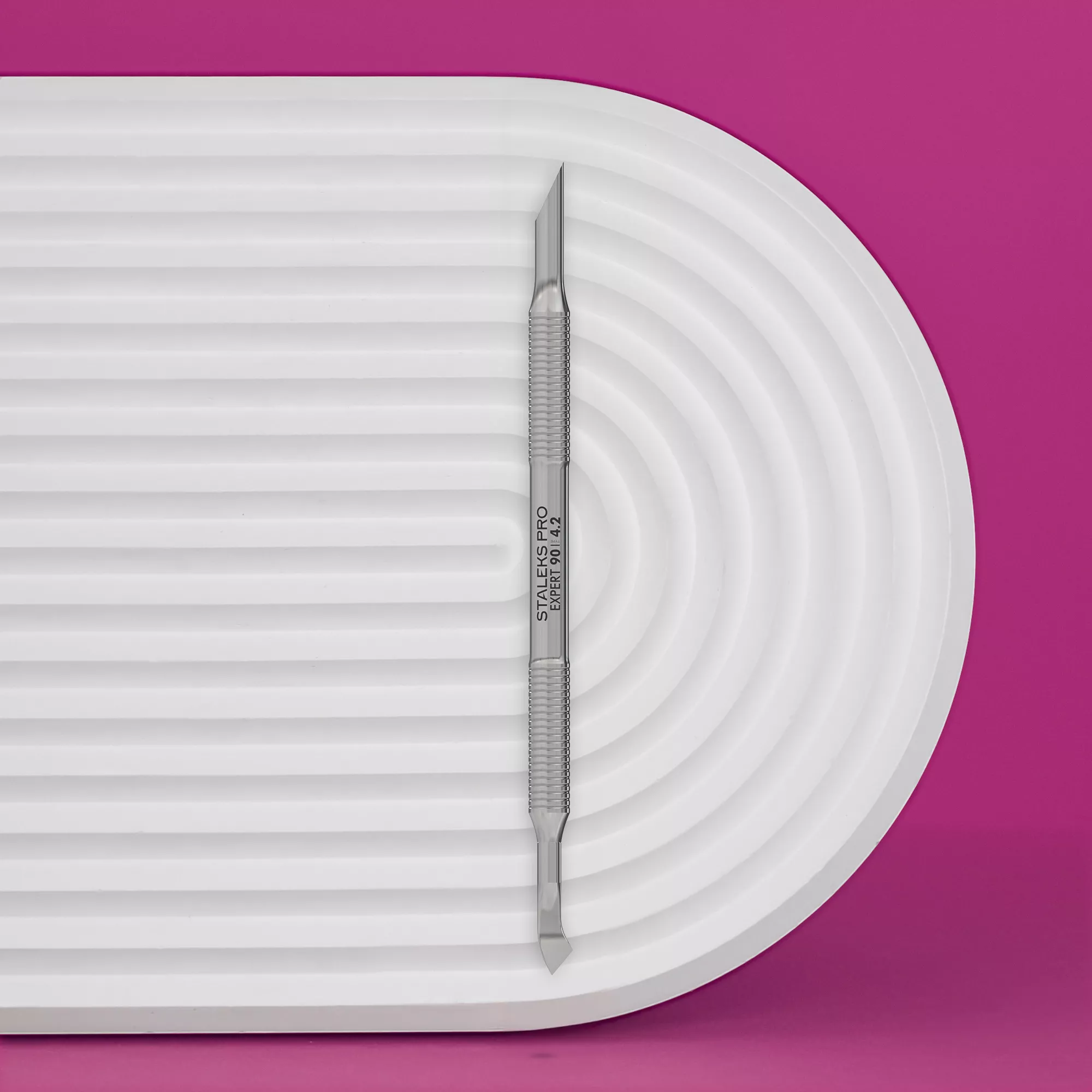 דוחף עור מניקור EXPERT 90 TYPE 4.2 (דוחף משופע ולהב מכופף)