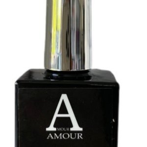 ג'ל ראבר בפורמולה ייחודית המתבקע על ציפורן טבעית