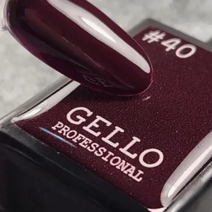 b4f3aa_a9cbe67a12e94203997d7ae5ffda29cbmv2.webp לק ג'ל 13 מ"ל | מס' 40 סגול חציל כהה | גלו GELLO